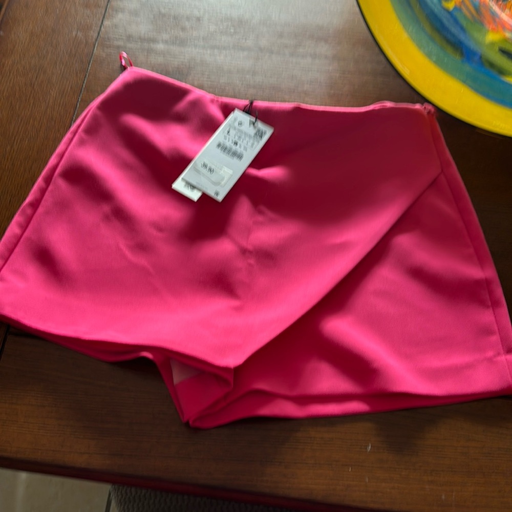 Large Zara escorts brand new with tags Large